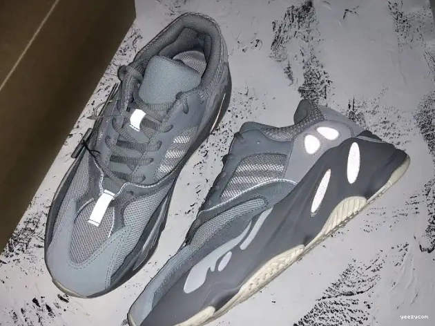 Boost Yeezy 700 EQ7597 Adidas Inertia
